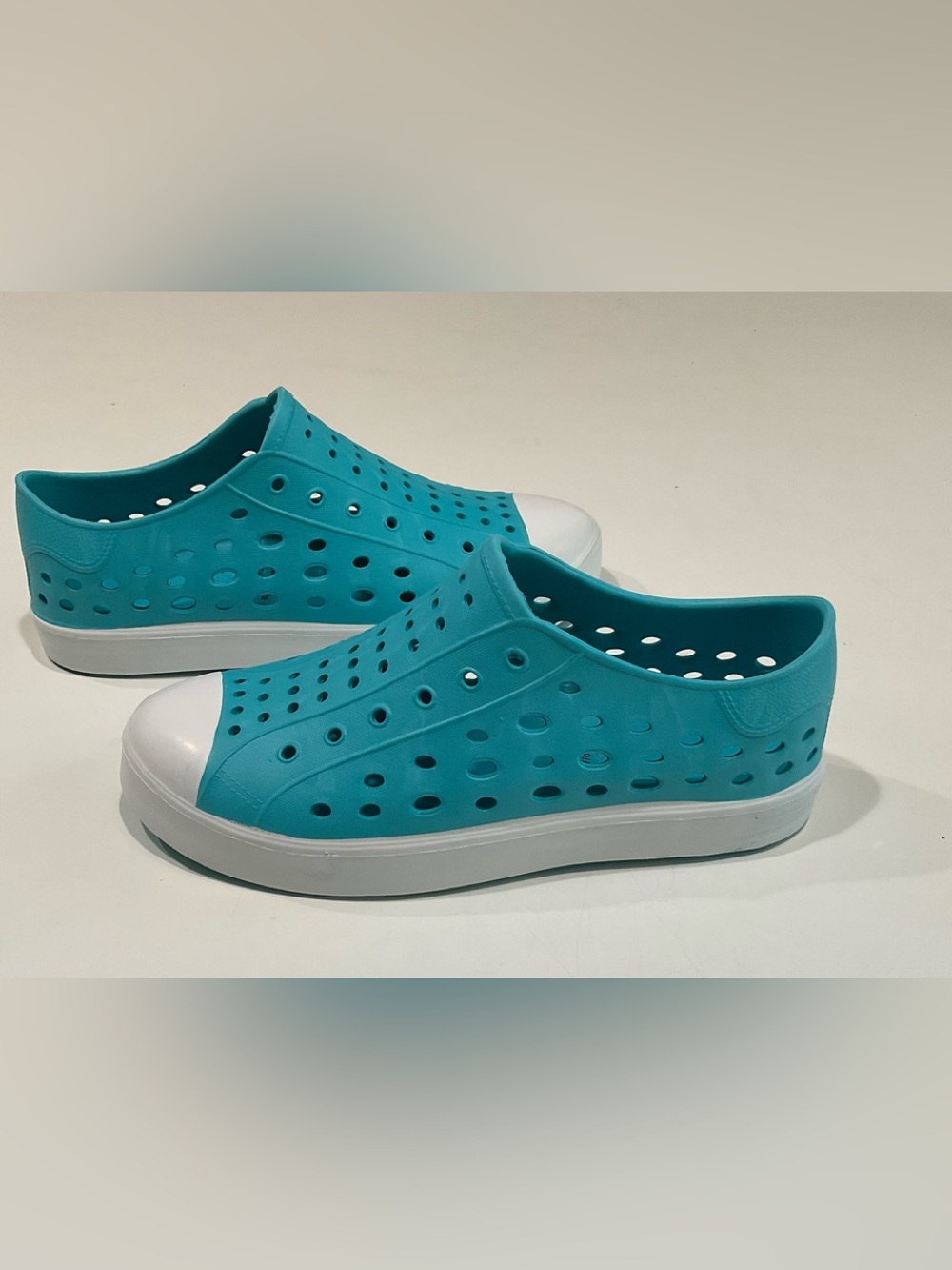 🌼🌼 NWOT Women’s Water/ Garden Durable Flexible Rubber Shoes, 7-8